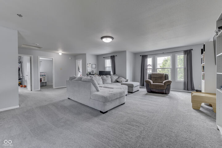 Property Photo:  2265 Hampton Drive  IN 46131 