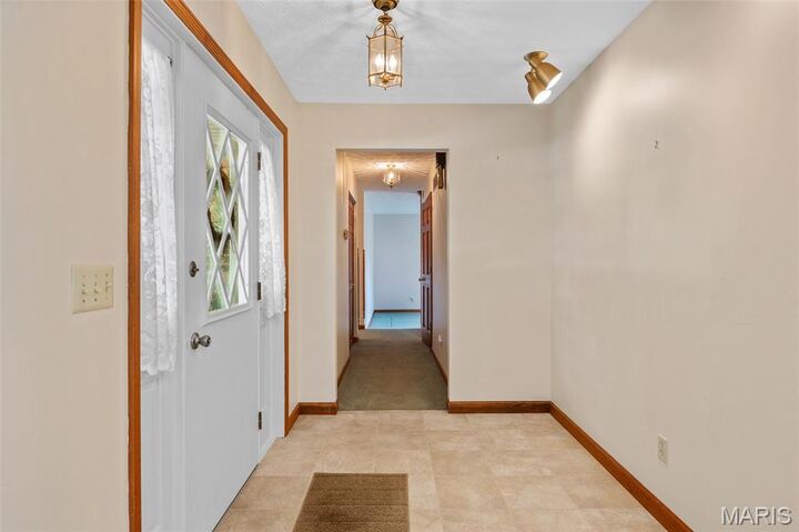 Property Photo: 906 Glen Crossing Road IL 62034