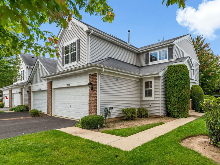 Property Photo:  32398 Mackinac Lane  IL 60051 