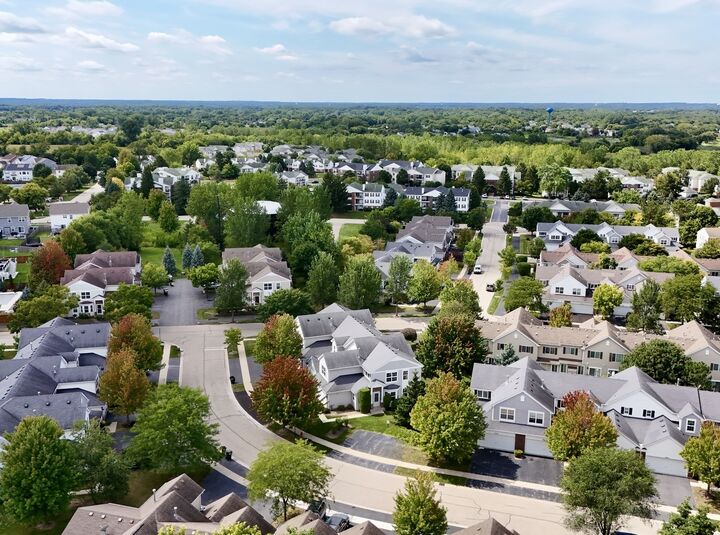 Property Photo: 32398 Mackinac Lane IL 60051