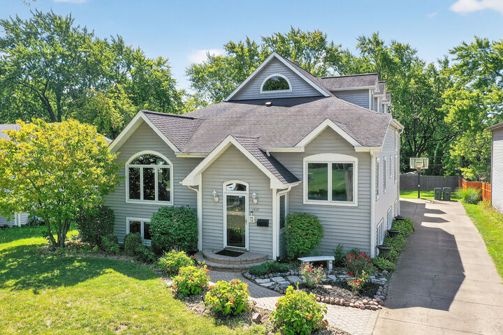 1417 E Joyce Avenue  Palatine IL 60074 photo