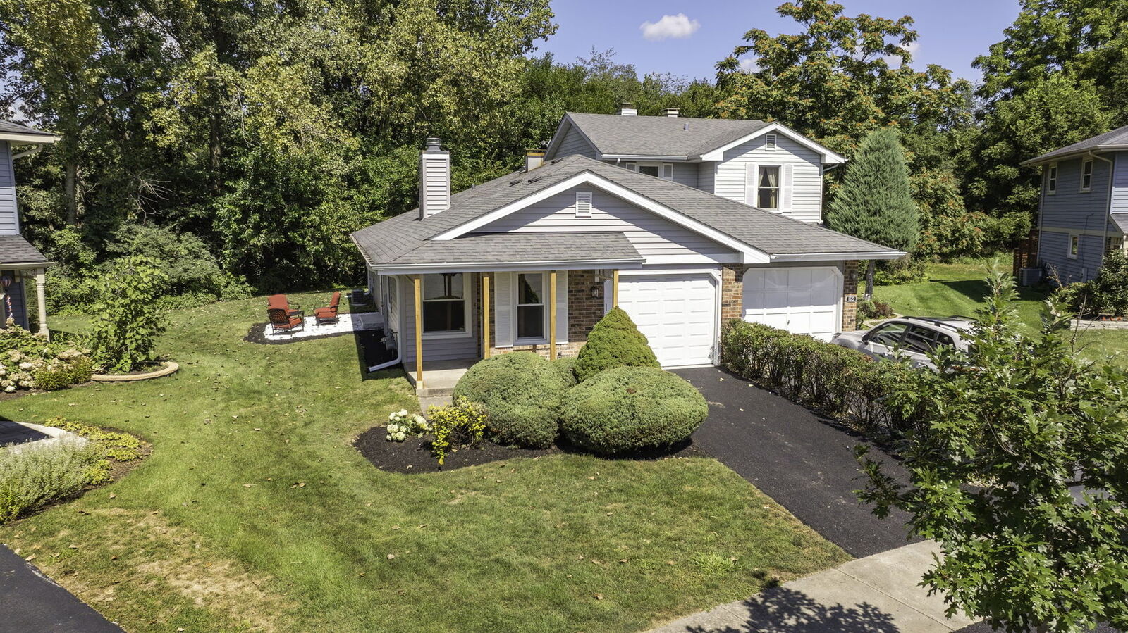 Property Photo: 1520 Lighthouse Drive IL 60565