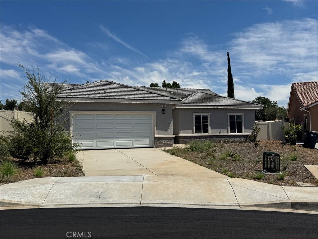 Property Photo:  11659 Sable Way  CA 92557 