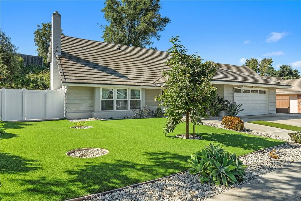 Property Photo: 42 Verde Vista Drive CA 91360