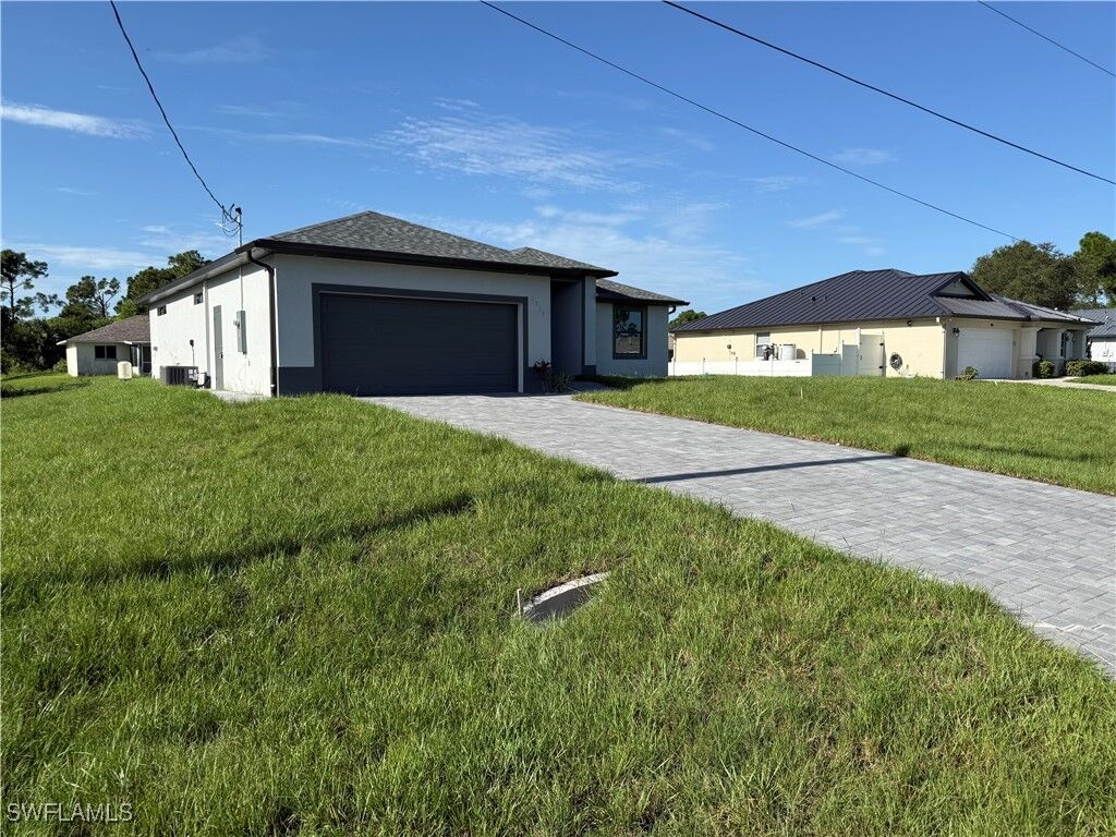Property Photo:  5519 Banning Street  FL 33971 