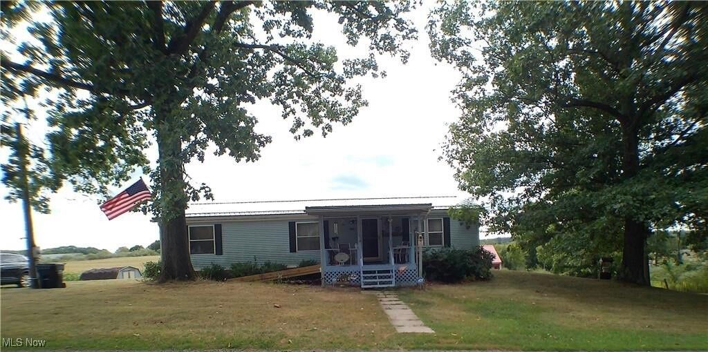 Property Photo: 2022 Waterford Road OH 44413