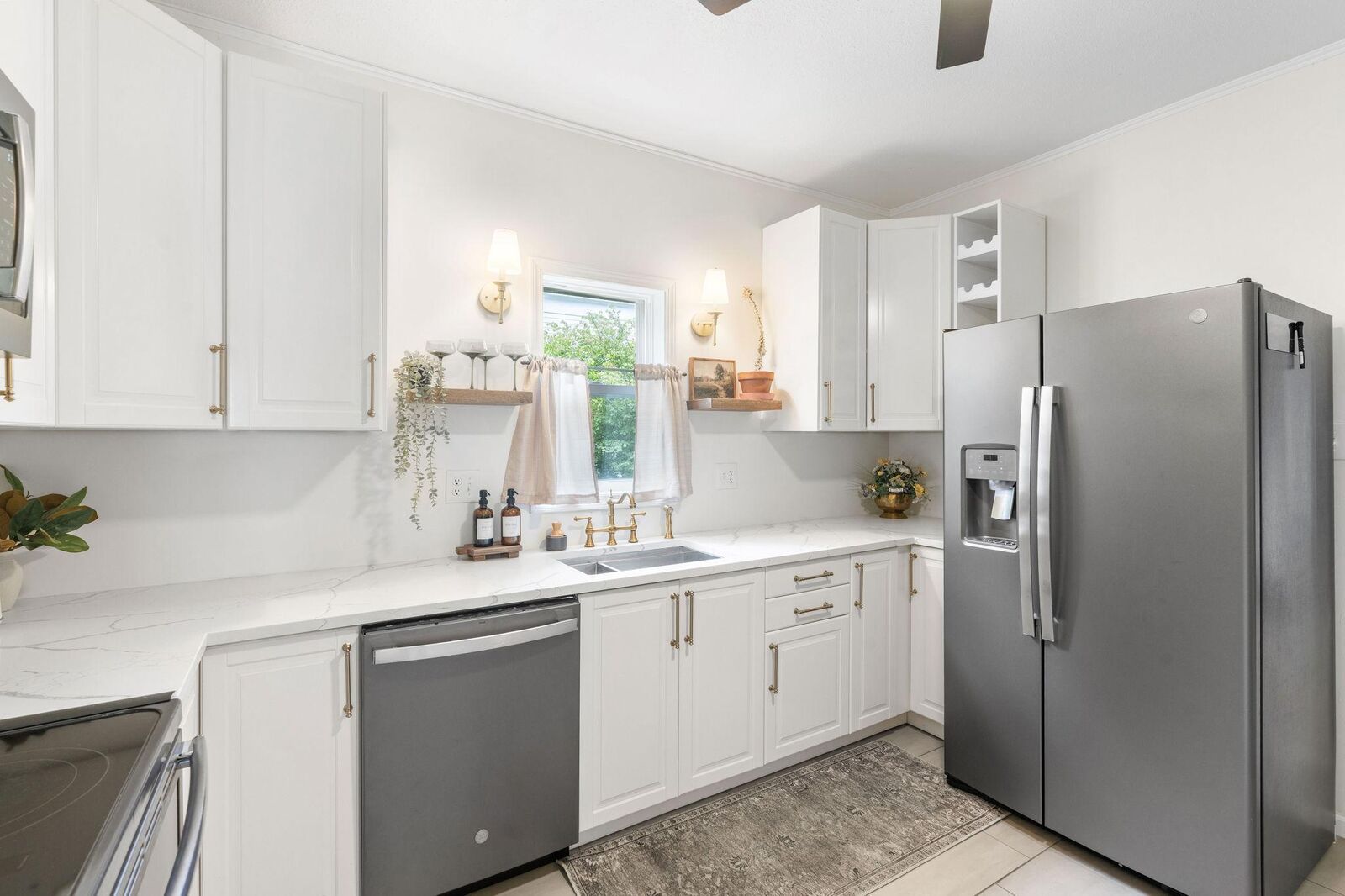 Property Photo: 511 W 7th Street MN 55066