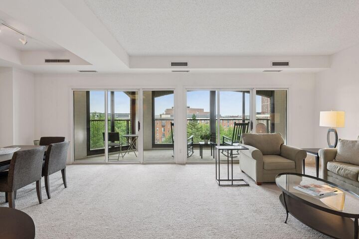 1201 Yale Place 403  Minneapolis MN 55403 photo
