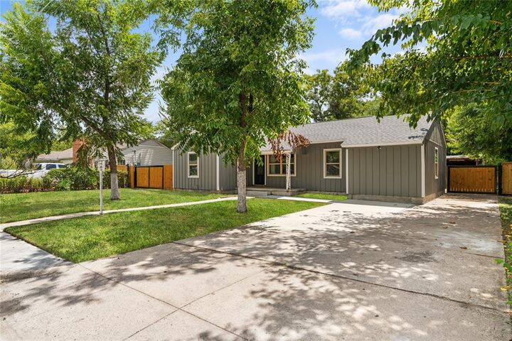 Property Photo:  1014 Harlan Street  TX 75060 