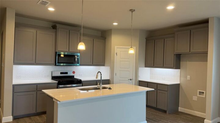 Property Photo: 15032 Green Bluff Drive TX 76008