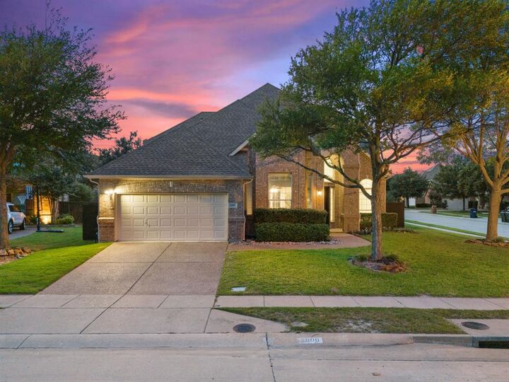 Property Photo: 2000 Arrowwood Court TX 75072