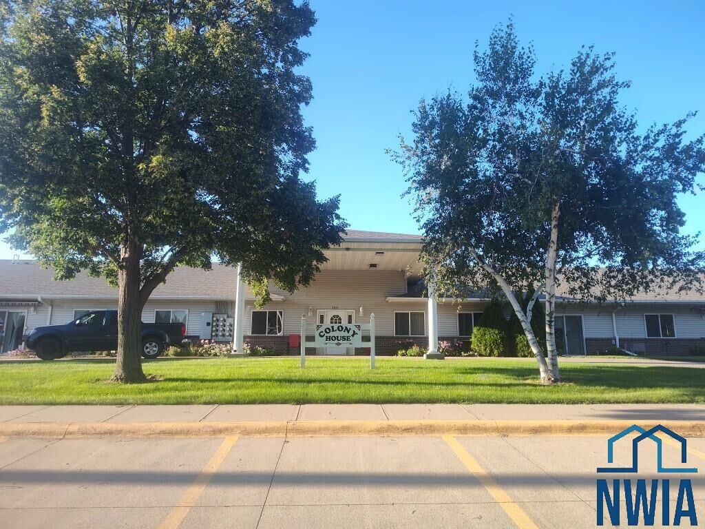Property Photo:  1711 E 3rd St #3  IA 51239 