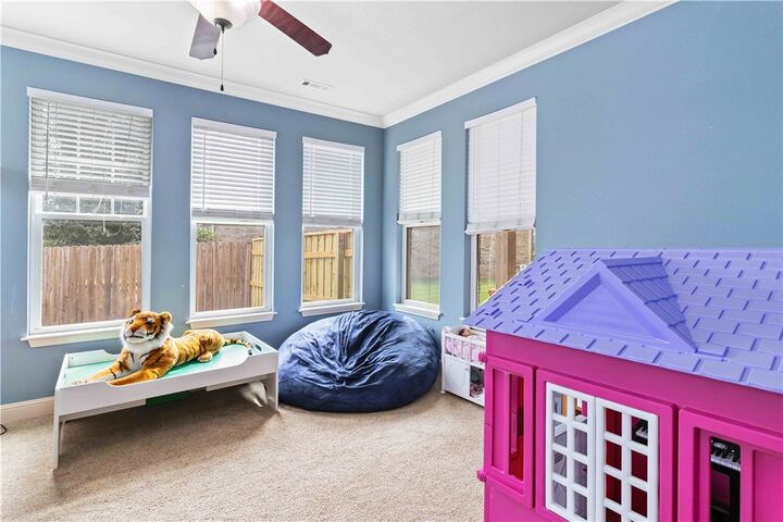 Property Photo: 3816 N 2nd Place AR 72756
