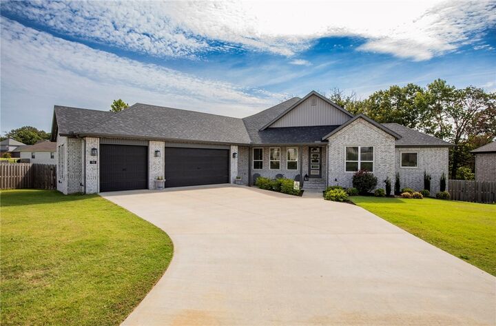 705 Oriole Drive  Elm Springs AR 72762 photo