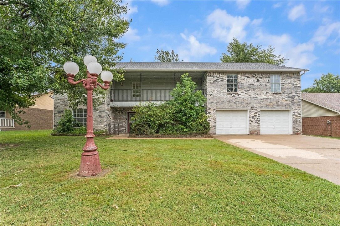 Property Photo: 3577 Hillview Court AR 72762