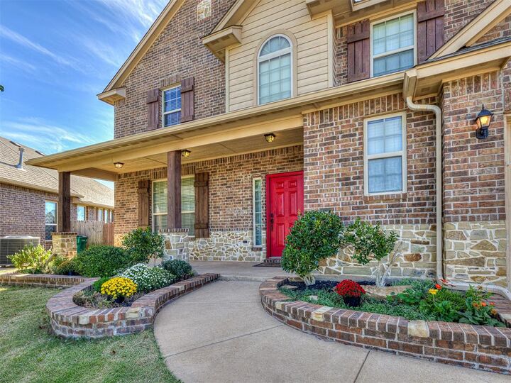 Property Photo: 5900 NW 160th Street OK 73013
