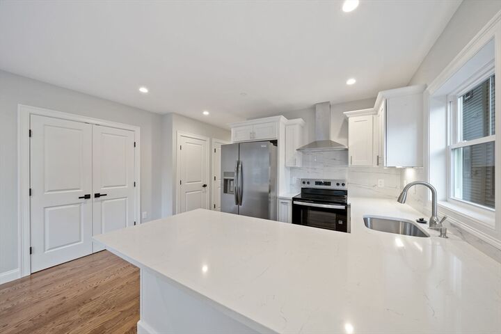 Property Photo:  52 Bellevue St 2  MA 02125 