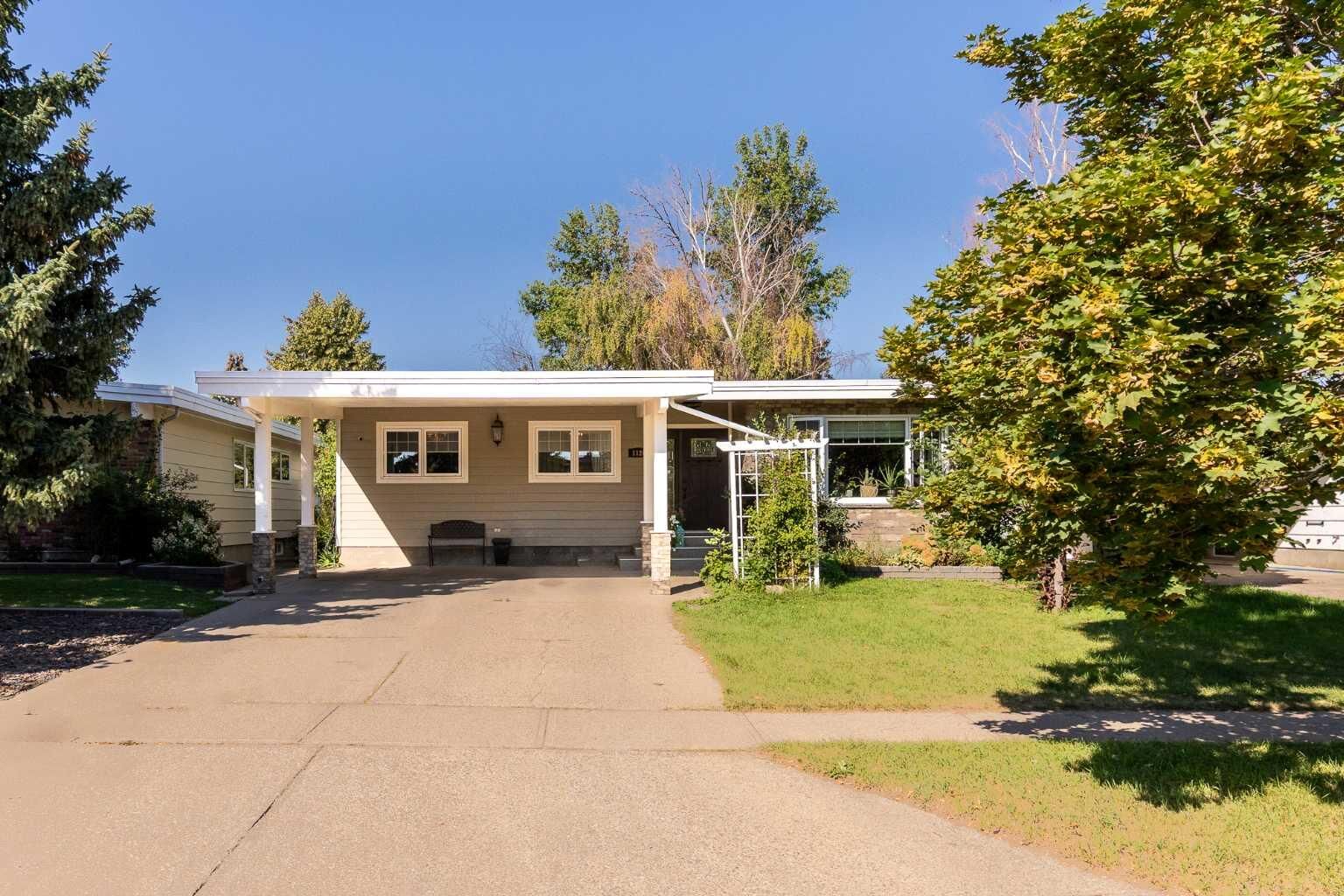 Property Photo:  1126 Great Lakes Road S  AB T1K 3N6 