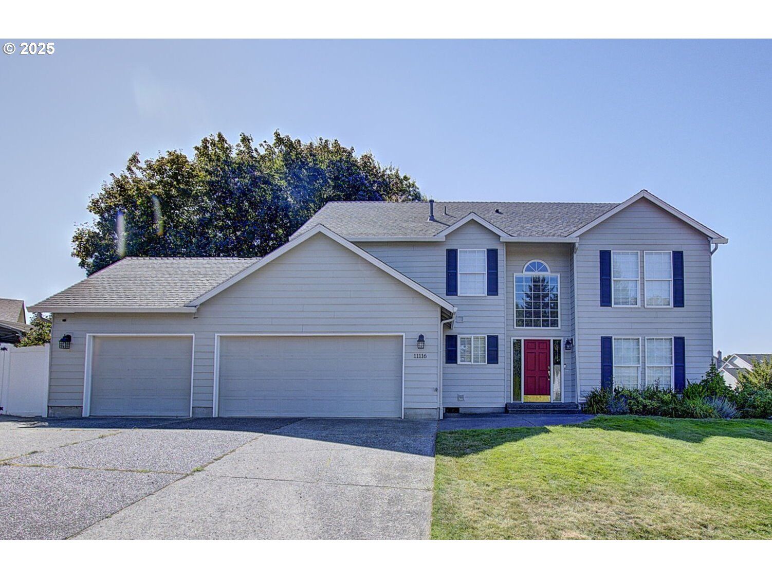 Property Photo:  11116 NW 4th Ave  WA 98685 