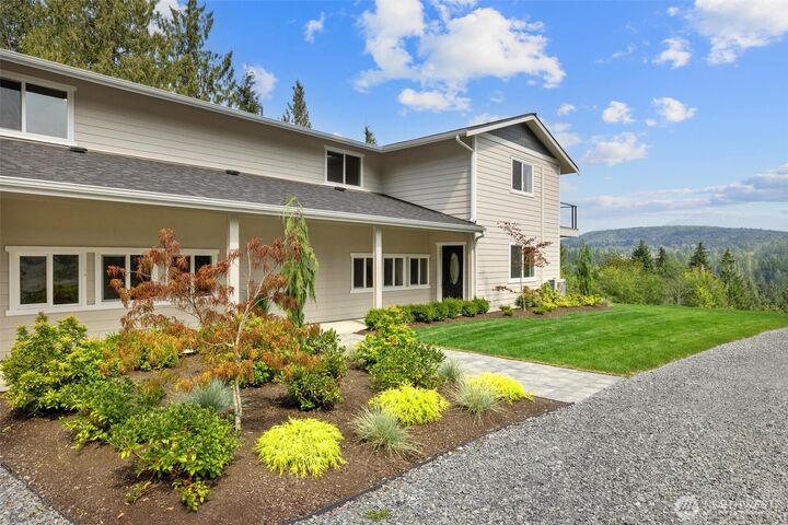 Property Photo: 4426 195th Avenue SE WA 98290
