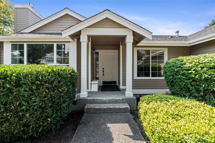 Property Photo: 3906 47th Avenue NE WA 98422