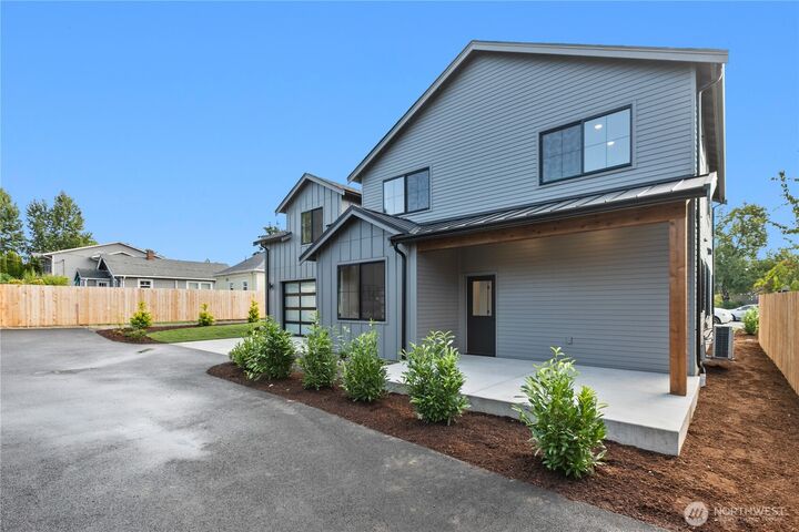 Property Photo: 2615 Woburn Street WA 98226