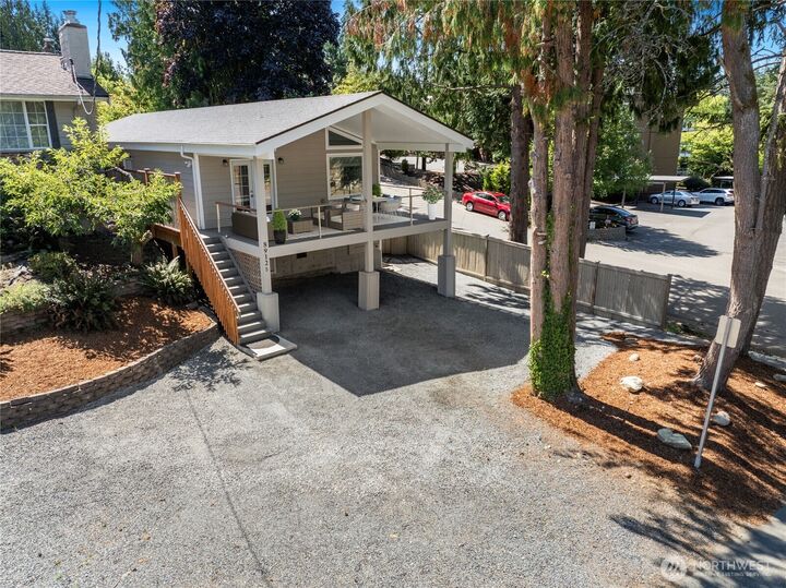 Property Photo:  8912  229th Place SW B  WA 98026 