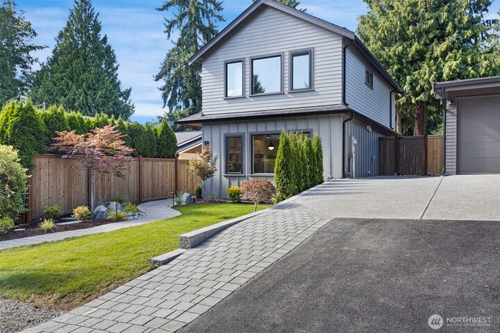 Property Photo: 10168 NE 112th Place WA 98033