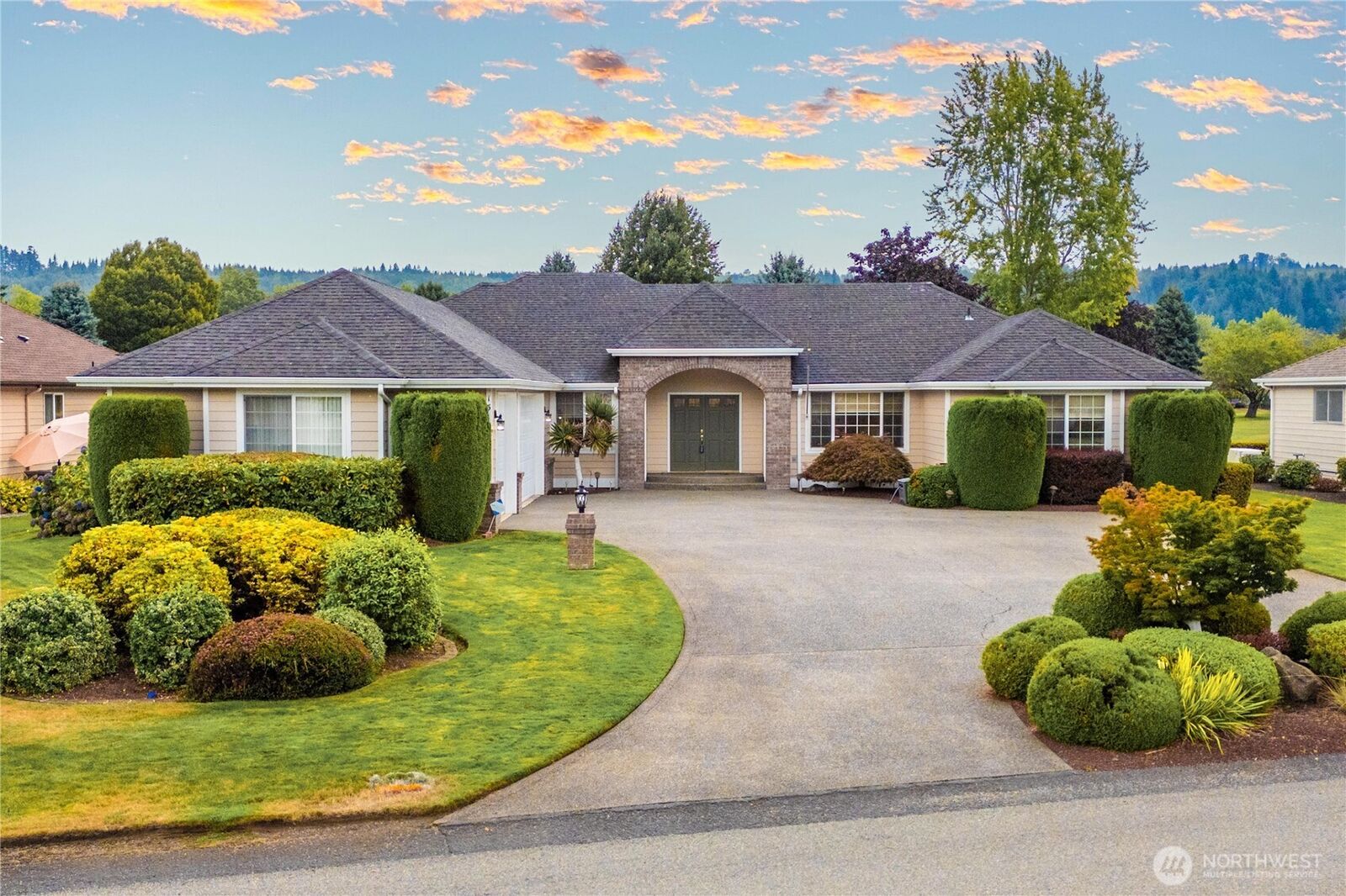 Property Photo:  15117  147th Avenue E  WA 98360 