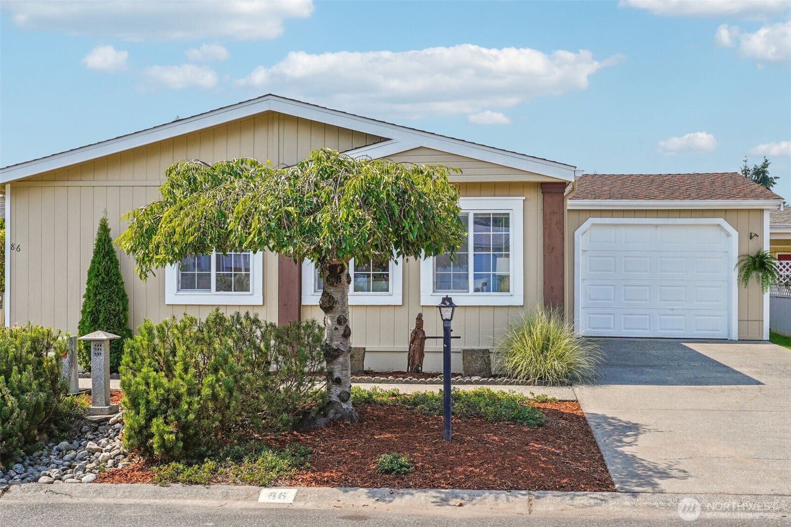 Property Photo:  2610 E Section Street 86  WA 98274 