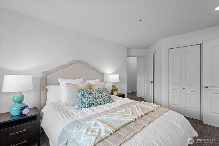 Property Photo: 3121 W Government Way 302 WA 98199