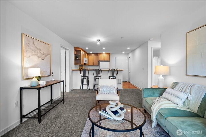 Property Photo:  3121 W Government Way 302  WA 98199