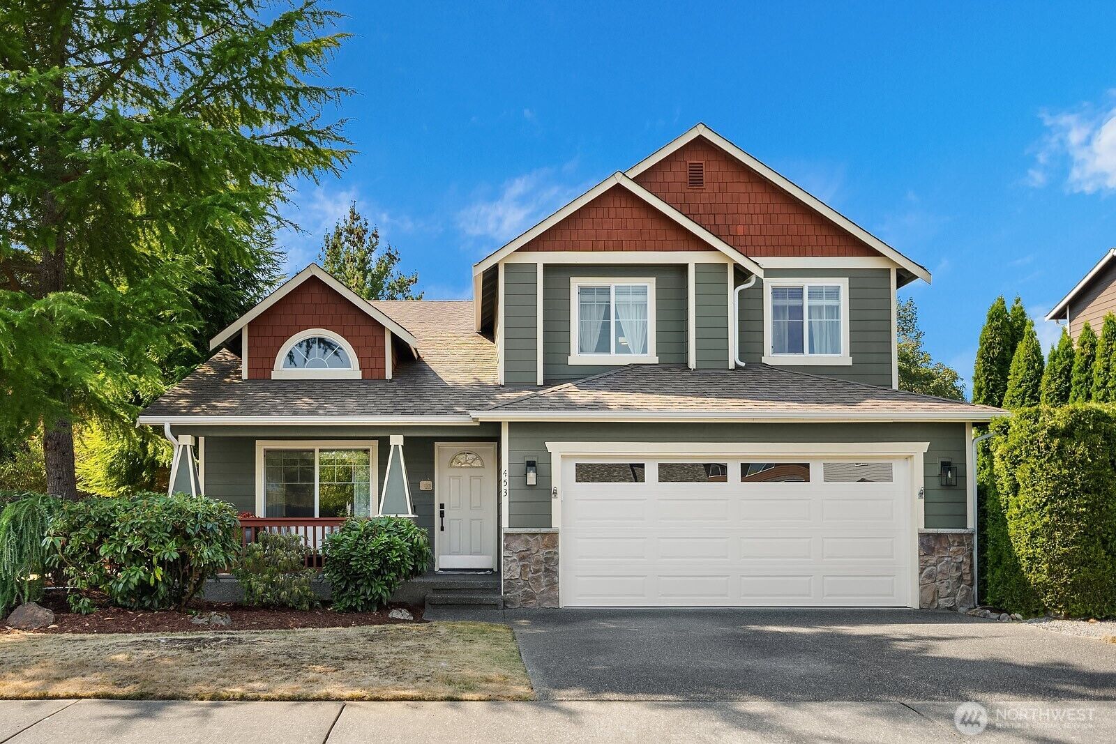 Property Photo: 453 Rosario Place NE WA 98059