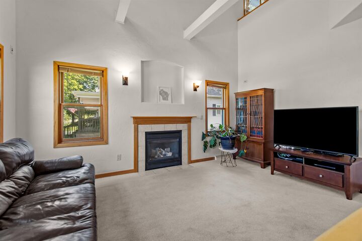 Property Photo: 301 E Harrison Street WI 54915