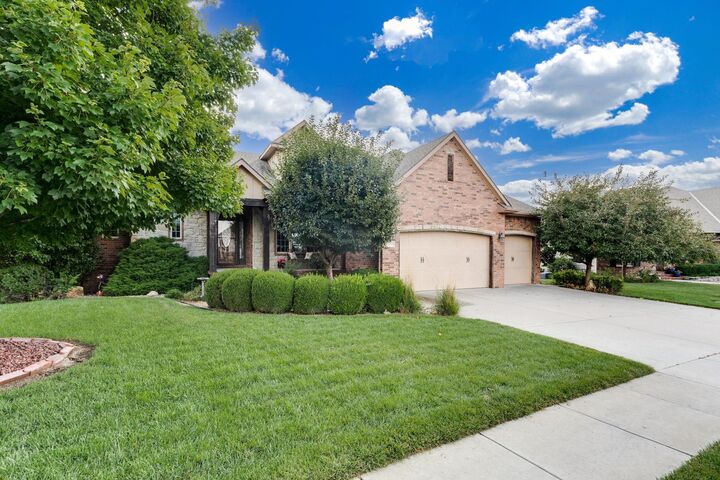 Property Photo:  1219 E Waters Edge St  KS 67037 