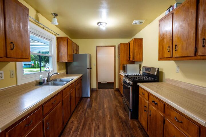 Property Photo:  1010 Andrews Drive  WI 53590 