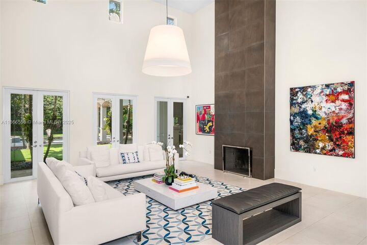 Property Photo: 2820 Brickell Ave FL 33129