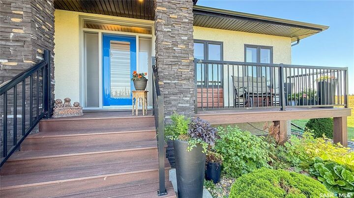 Property Photo: 161 Heritage Court SK S0M 0E0