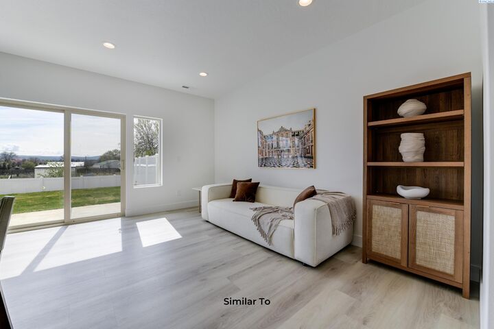 4621 Road 114  Pasco WA 99301 photo