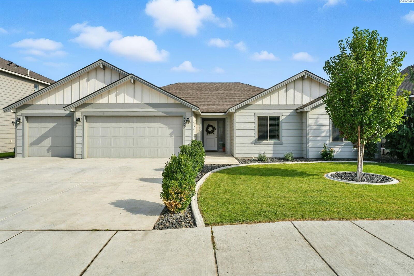 Property Photo: 7909 Babine Dr WA 99301