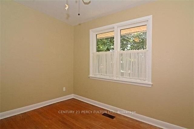 Property Photo: 73 Grace Street ON M1J 2M6