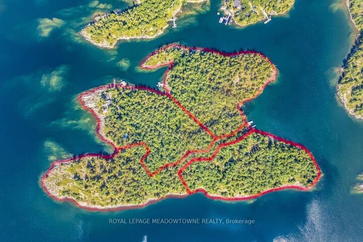 Property Photo: B433 Campbell Island, Twp Of The Archipelago N/A ON P0G 1G0