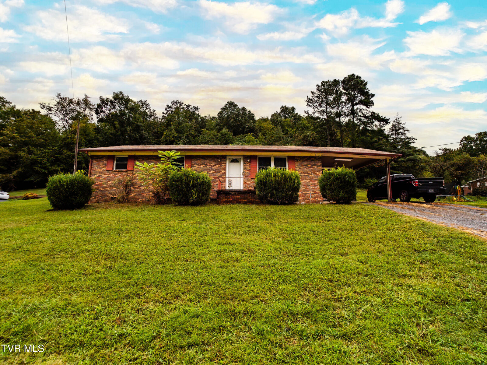 Property Photo: 619 Tuggle Hill Road TN 37857