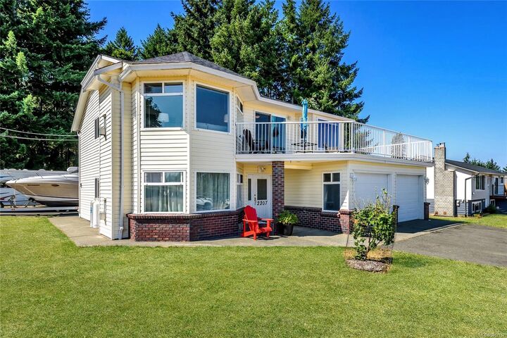 Property Photo: 2207 June Rd BC V9J 1X9