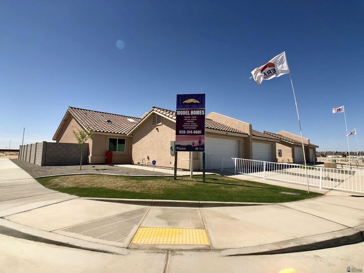 Property Photo: 7176 E 38 Ln AZ 85365