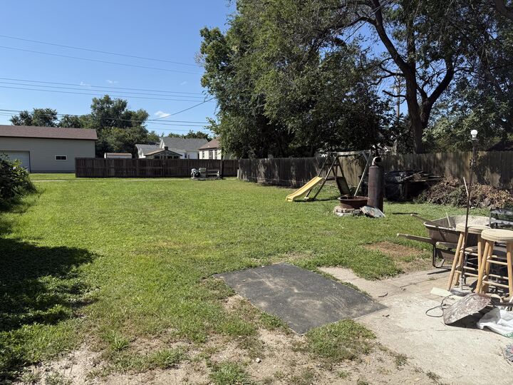 Property Photo:  808 S 11th St  SD 57401 