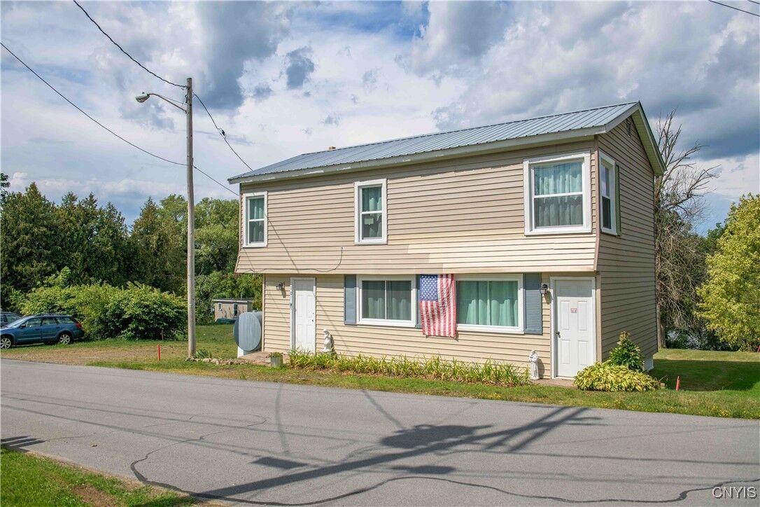 Property Photo:  10 Scharoun Drive  NY 13142 