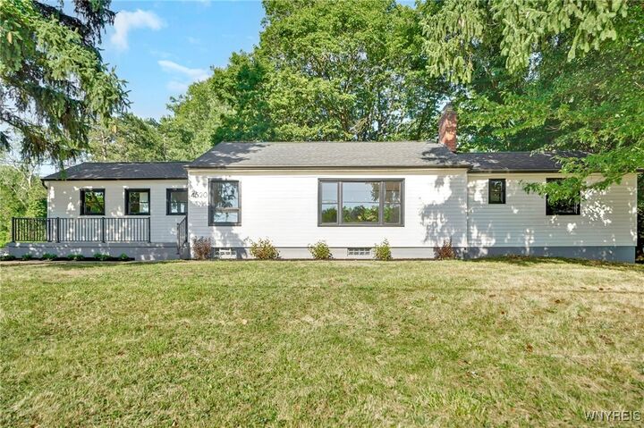 4520 Shimerville Road  Clarence NY 14031 photo