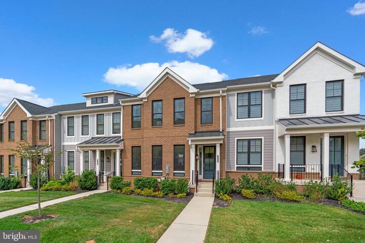Property Photo: 3006 Mount Villa Parkway MD 21042