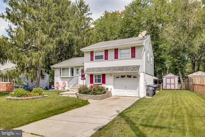 Property Photo: 2043 S Winthrop Avenue NJ 08021
